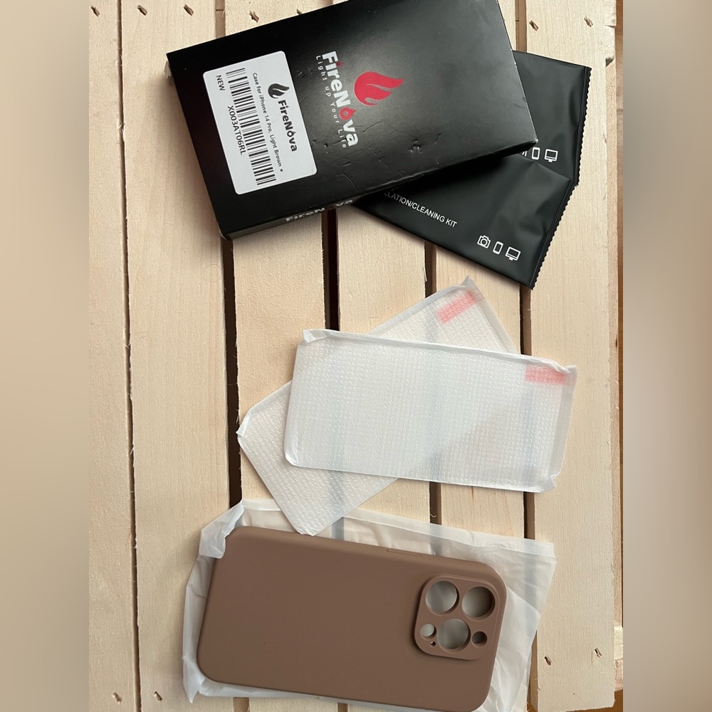 iPhone 14 pro phone case.